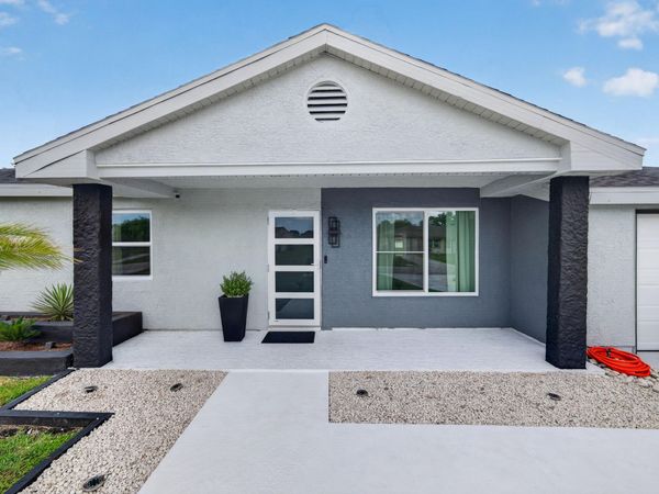 264 SW Cherryhill Road, Port St. Lucie, FL 34953