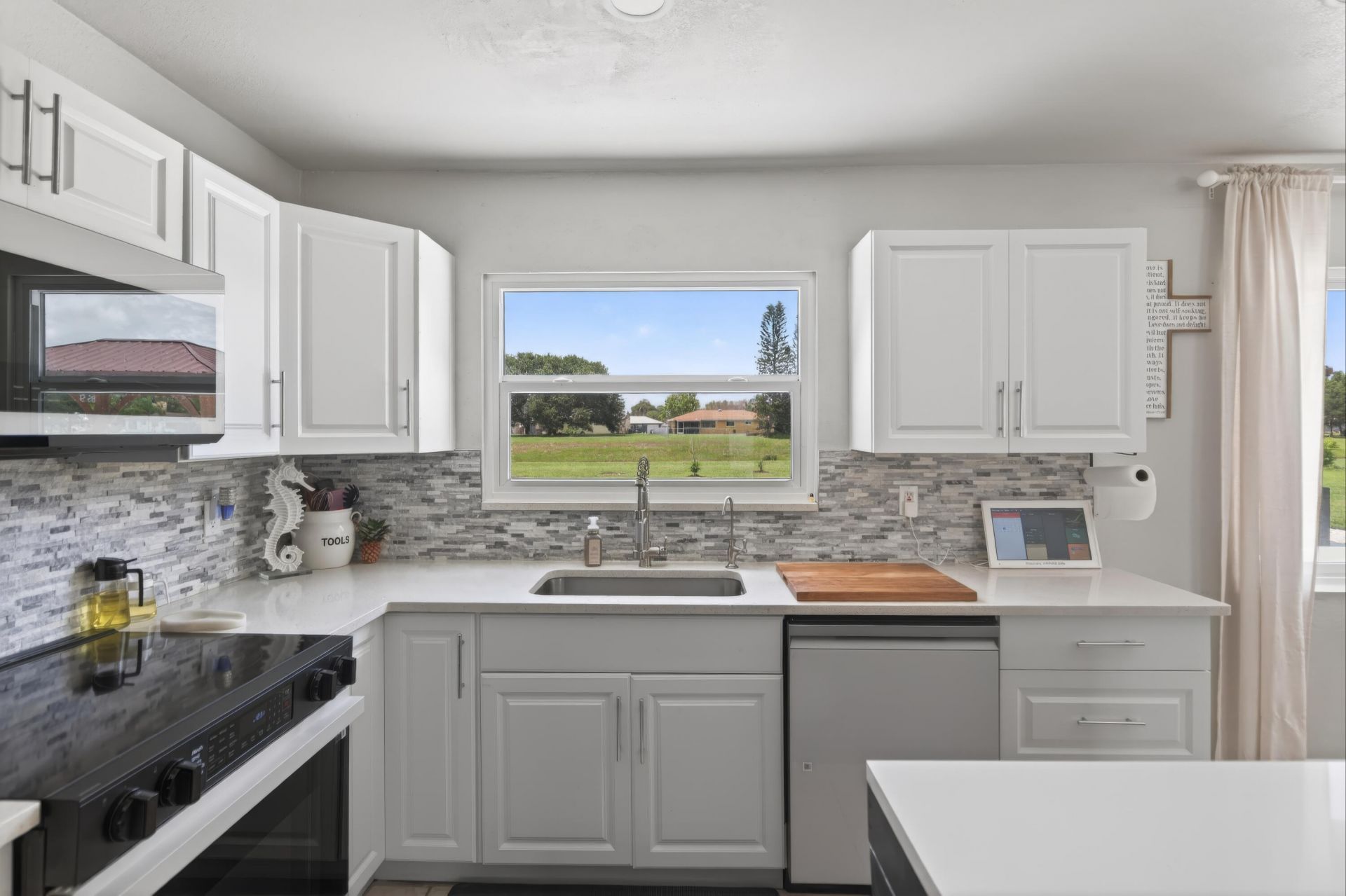 264 SW Cherryhill Road, Port Saint Lucie, FL 34953 Photo
