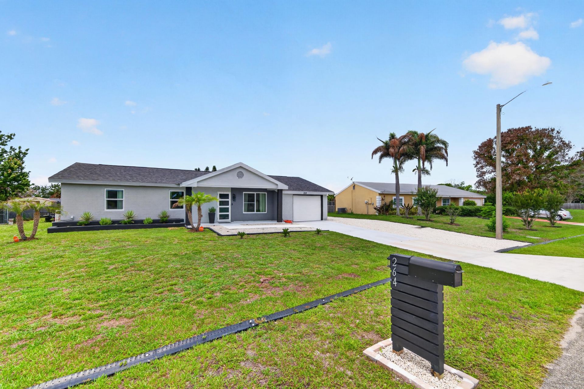264 SW Cherryhill Road, Port Saint Lucie, FL 34953 Photo