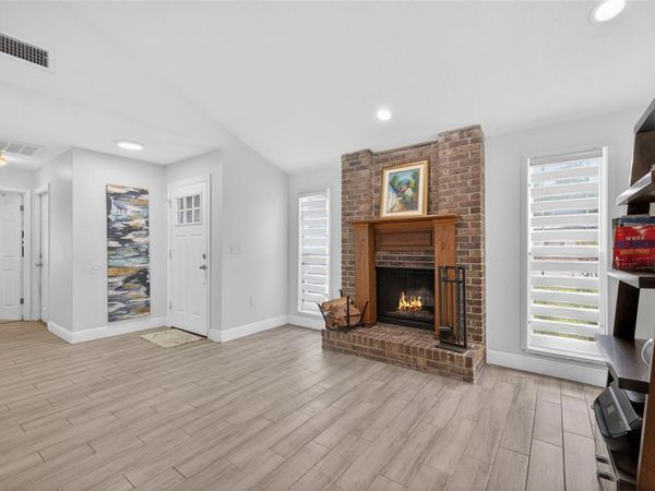 11207 FIRESIDE DRIVE, TAMPA, FL 33625