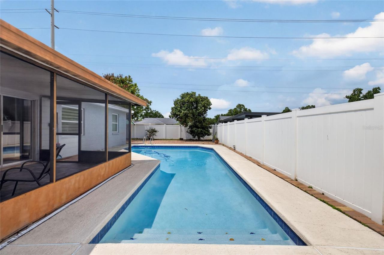 11207 Fireside Drive , Tampa, FL 33625 Photo