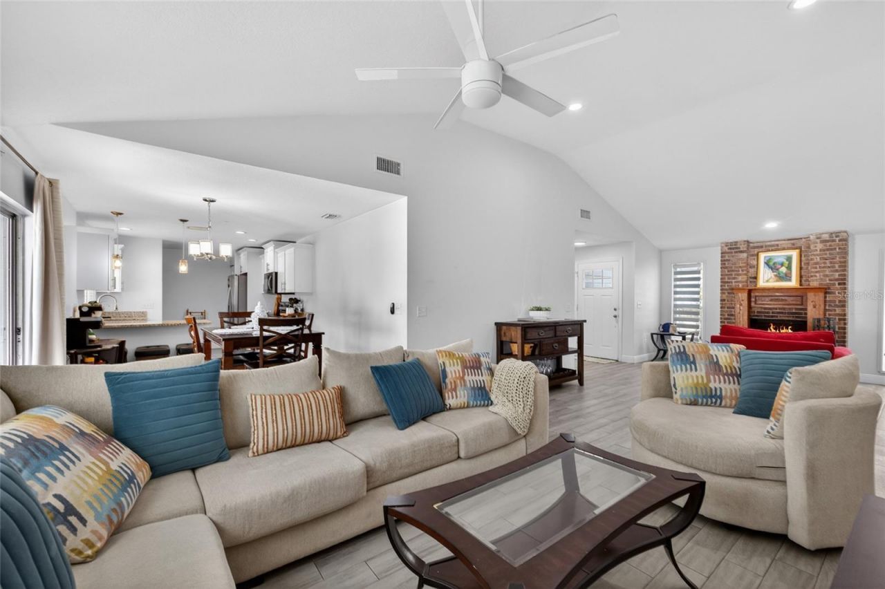 11207 Fireside Drive , Tampa, FL 33625 Photo