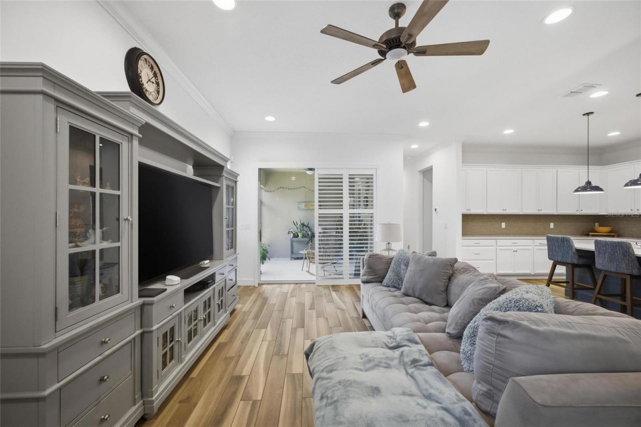 725 Winterside Drive , Apollo Beach, FL 33572 Photo