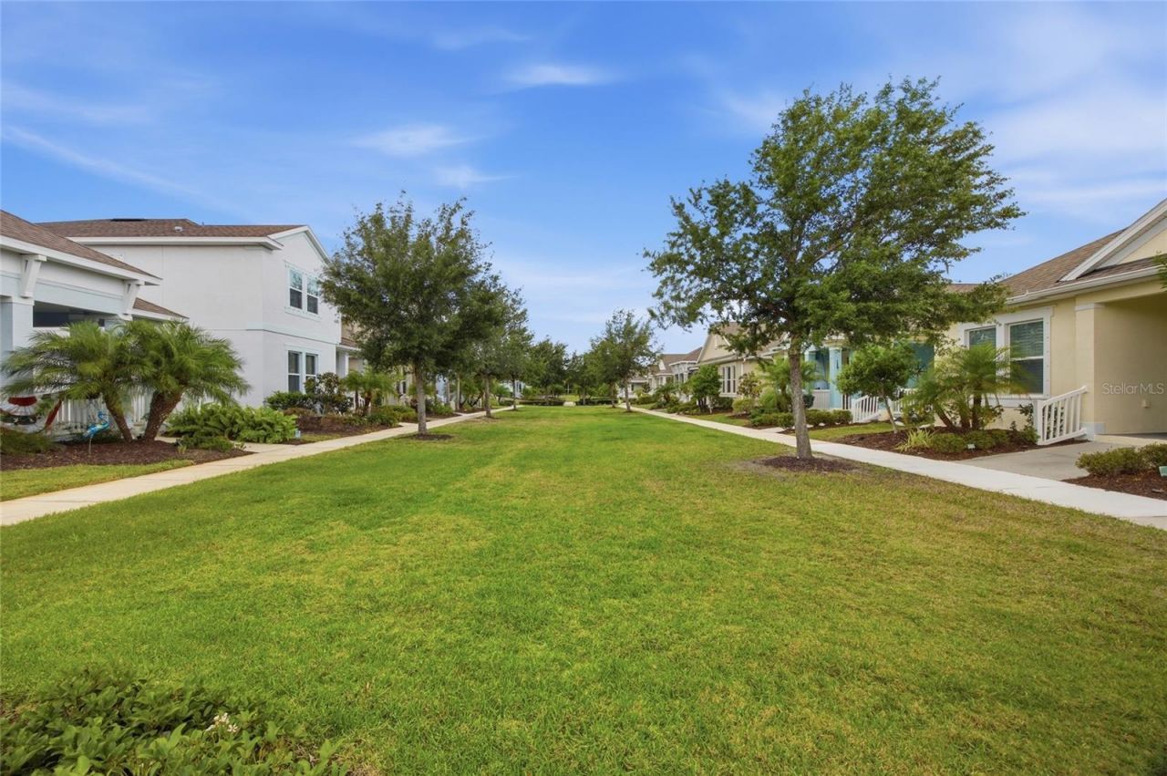 725 Winterside Drive , Apollo Beach, FL 33572 Photo