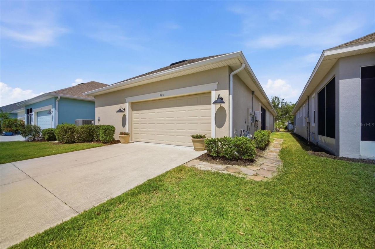 725 Winterside Drive , Apollo Beach, FL 33572 Photo