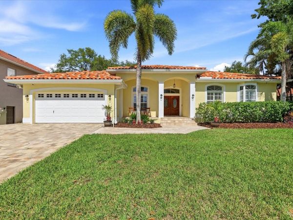 1038 WIDEVIEW AVENUE, TARPON SPRINGS, FL 34689