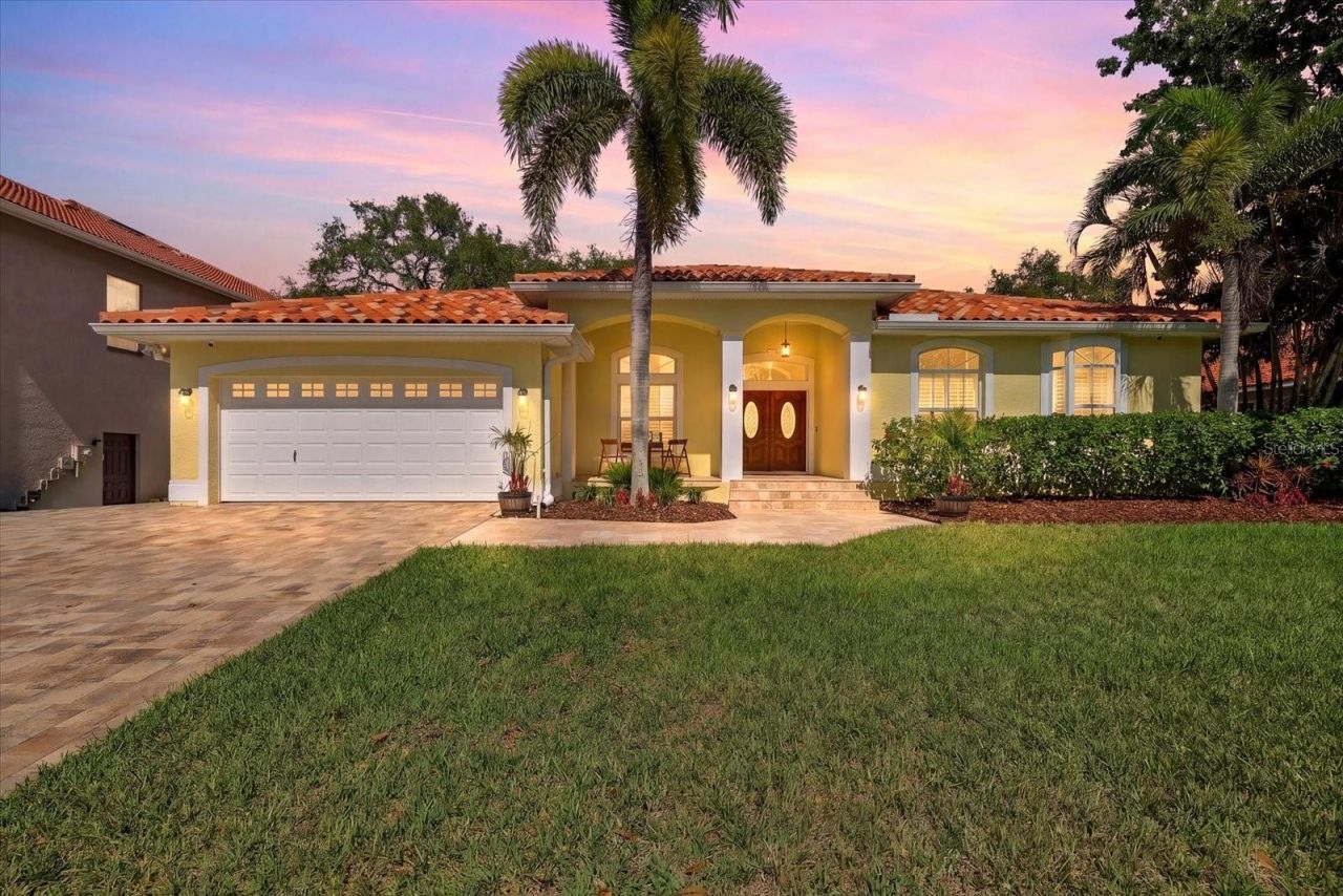 1038 Wideview Avenue, Tarpon Springs, FL 34689 Main Photo
