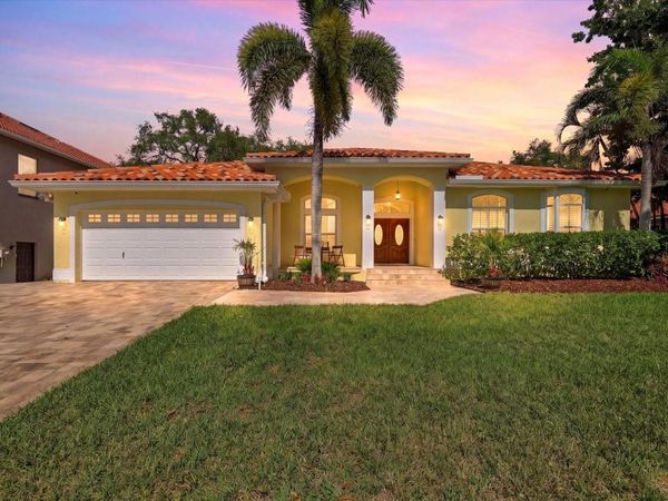 1038 WIDEVIEW AVENUE, TARPON SPRINGS, FL 34689