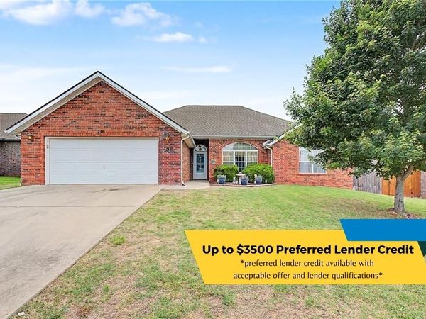 211 Monroe Street, Centerton, AR 72719