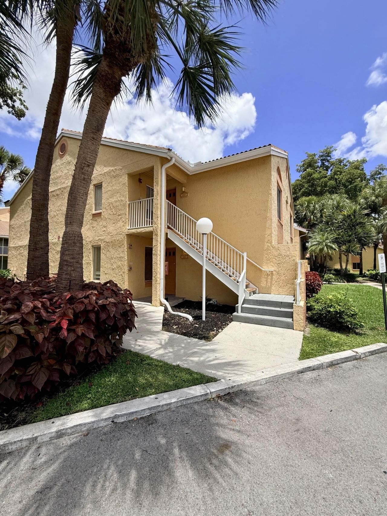 1142 Coral Club Drive, Unit 1142, Coral Springs, FL 33071 Photo