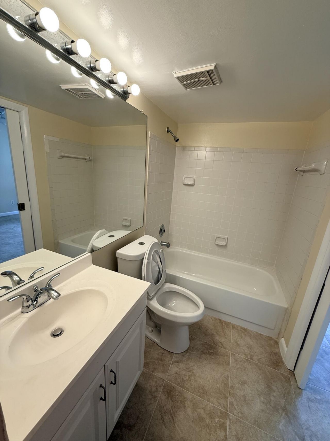 1142 Coral Club Drive, Unit 1142, Coral Springs, FL 33071 Photo