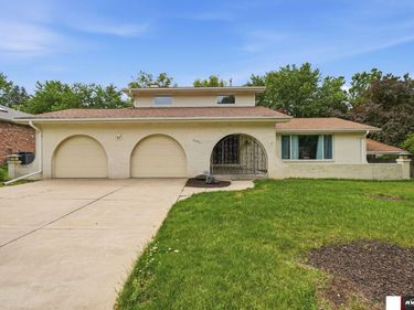 6801 Sumner Street , Lincoln, NE 68506