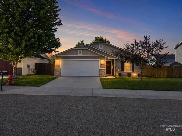 106 E Murtaugh Lake Dr, Middleton, ID 83644