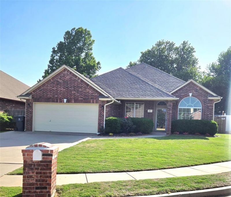 12209 Village Lane, Oklahoma City, OK 73170 Main Photo
