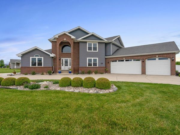 8692 W 156th Court , Lowell, IN 46356