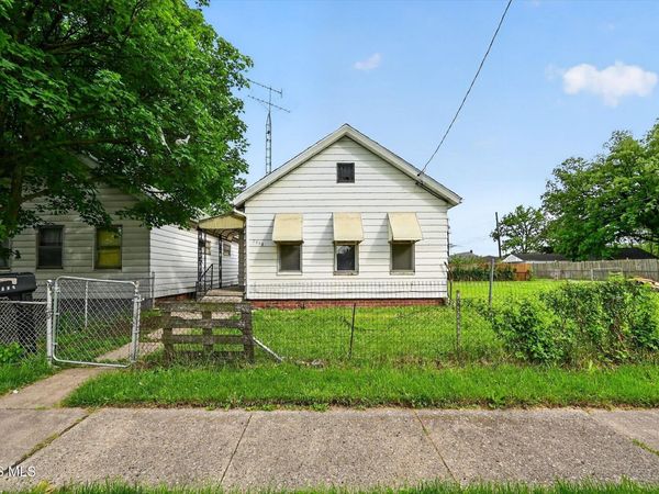 2938 Chase Street, Toledo, OH 43611