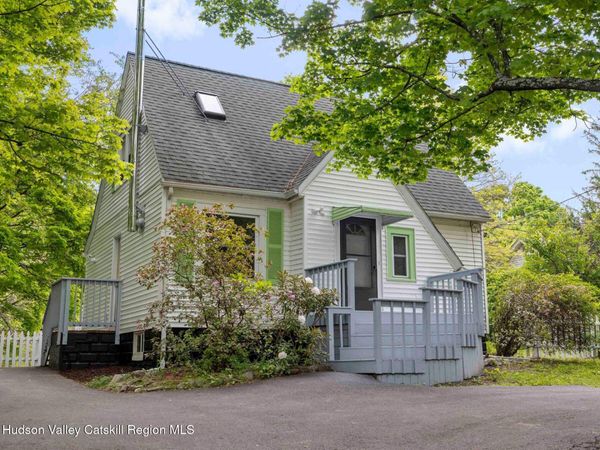 391 Route 375 , West Hurley, NY 12491