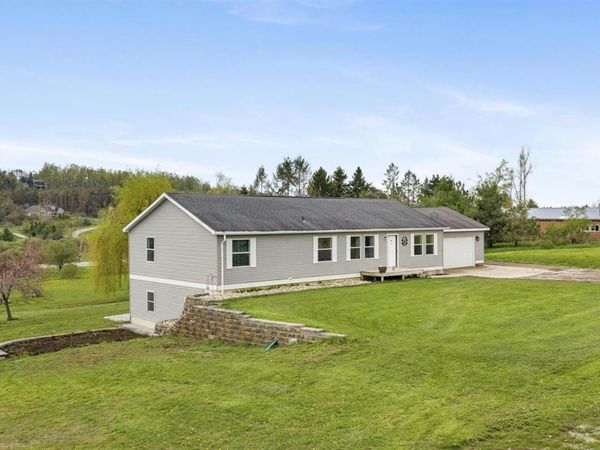338 Boyer Road, Petoskey, MI 49770