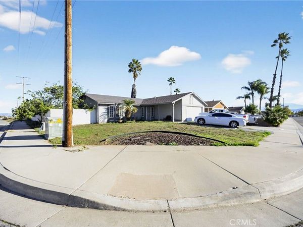 498 Serrana, Perris, CA 92570