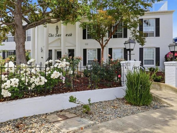 1945 Mount Vernon Court, Unit 4, Mountain View, CA 94040