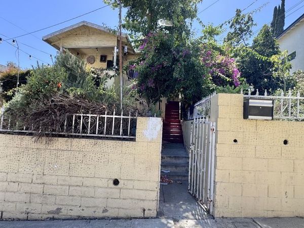 1065 N Gage Avenue, Los Angeles, CA 90063