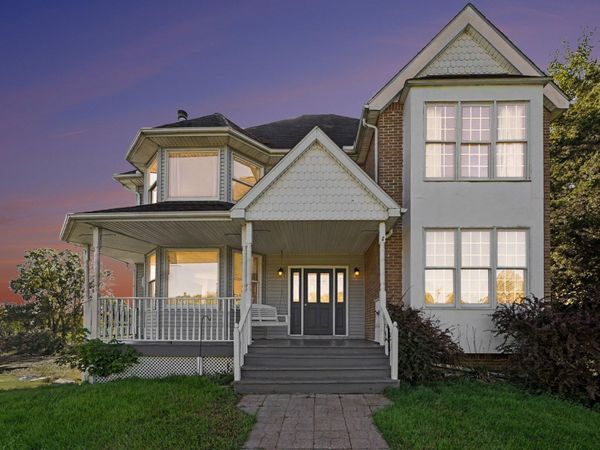10149 Emerald Drive, Brooklyn, MI 49230