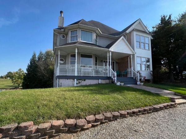 10149 Emerald Drive, Brooklyn, MI 49230