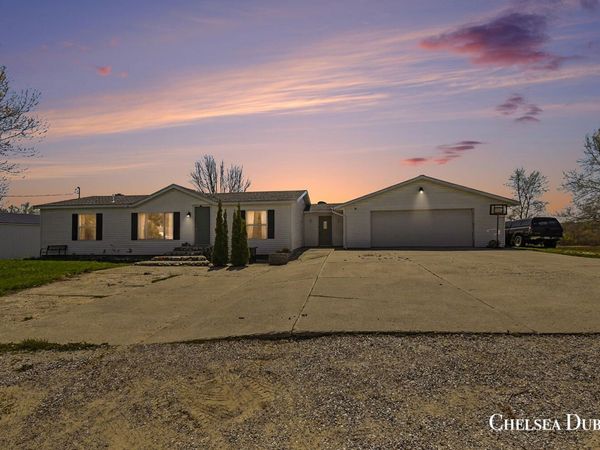 1734 Arthur Street, Marne, MI 49435