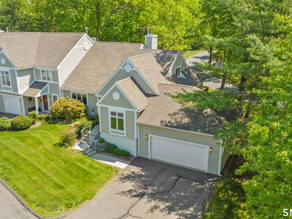 1 Greenwich, Avon, CT 06001