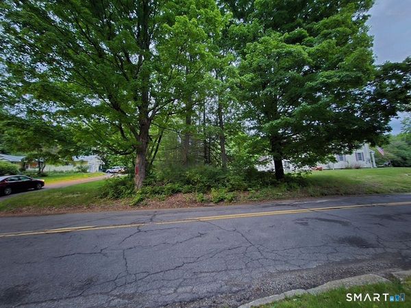 North , Plymouth, CT 06782