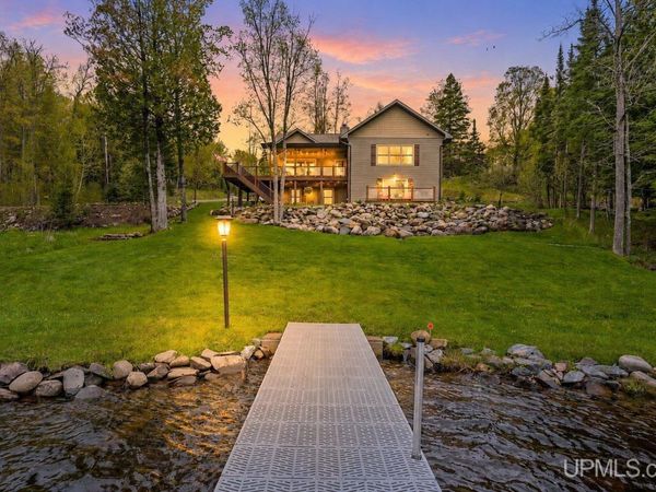 W9435 Peterson Drive, Breitung Twp, MI 49801
