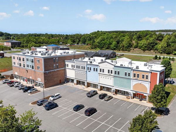 1100 Celebration AVE , Unit 310, Moneta, VA 24121