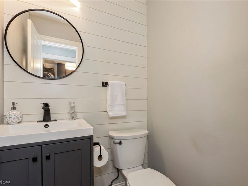 8290 Pine Creek Court, Chagrin Falls, OH 44023 Photo 17