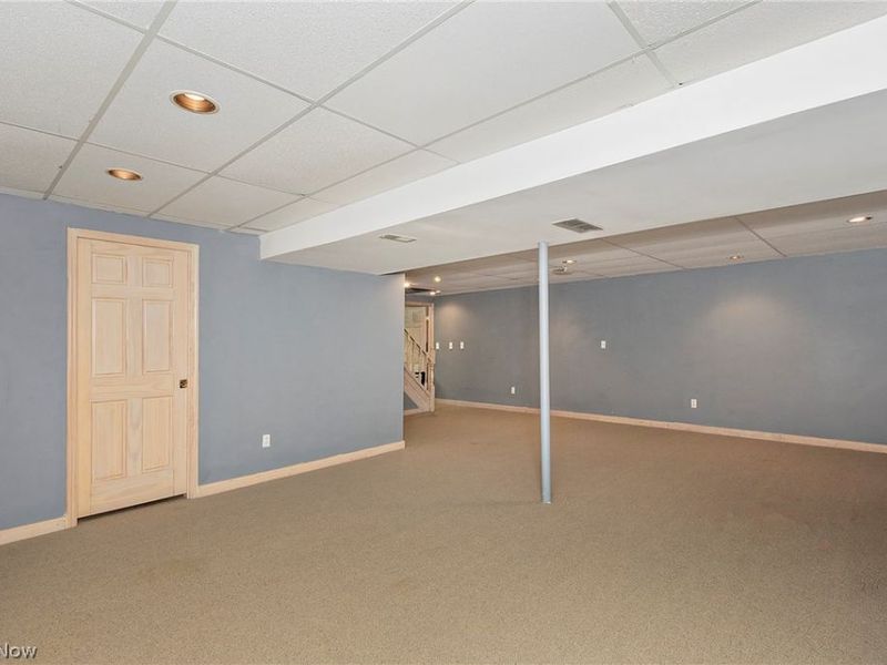 8290 Pine Creek Court, Chagrin Falls, OH 44023 Photo 29