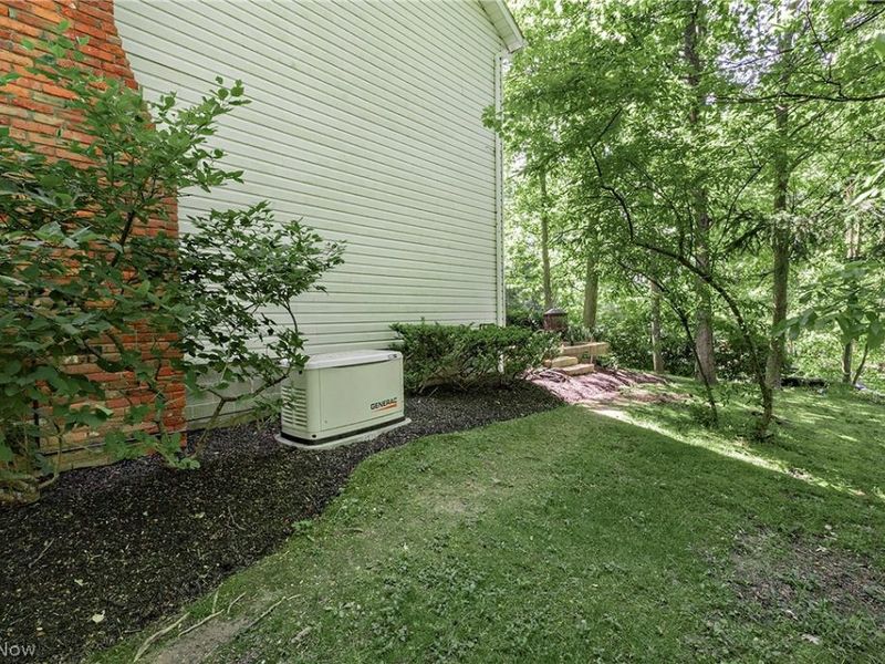8290 Pine Creek Court, Chagrin Falls, OH 44023 Photo 35