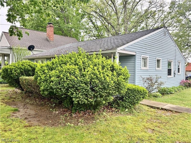 180 Winchester Avenue, Youngstown, OH 44509 Photo 2