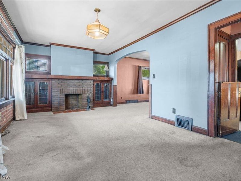 10326 Thrush Avenue, Cleveland, OH 44111 Photo 5