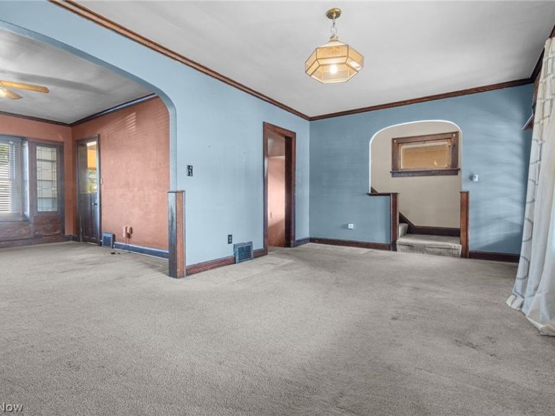 10326 Thrush Avenue, Cleveland, OH 44111 Photo 7