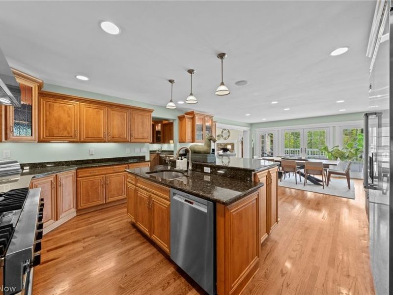 32899 Pinetree Road , Pepper Pike, OH 44124 Photo 10