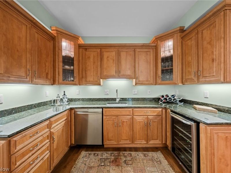 32899 Pinetree Road , Pepper Pike, OH 44124 Photo 13
