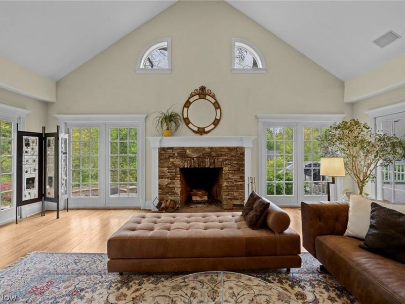 32899 Pinetree Road , Pepper Pike, OH 44124 Photo 15