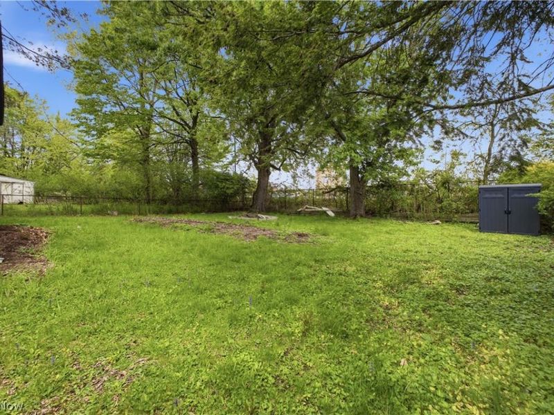 731 Mae Street , Kent, OH 44240 Photo 35
