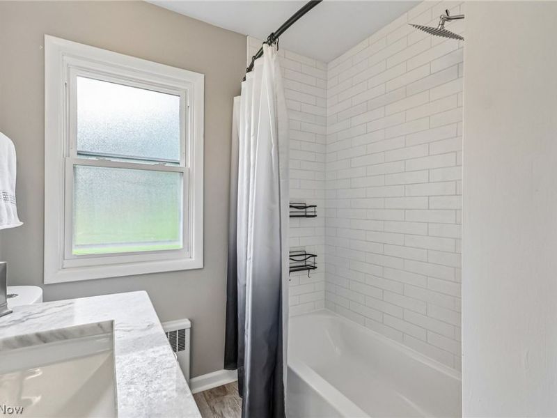 1818 E Wallings Road , Broadview Heights, OH 44147 Photo 12