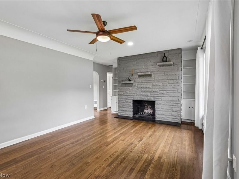 1818 E Wallings Road , Broadview Heights, OH 44147 Photo 4