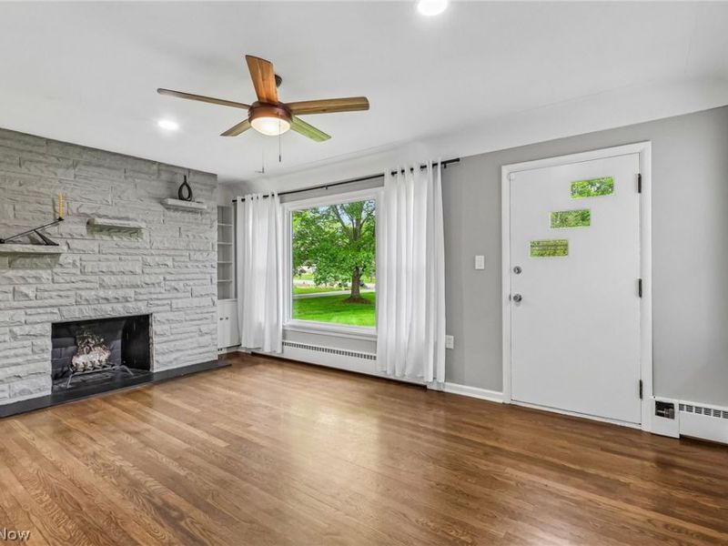 1818 E Wallings Road , Broadview Heights, OH 44147 Photo 5