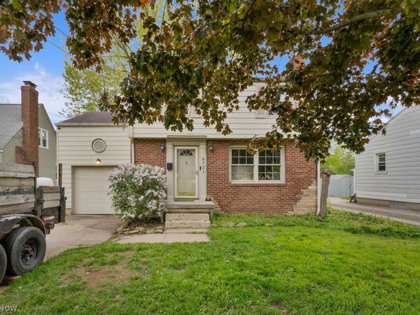 6721 Paxton Road , Youngstown, OH 44512