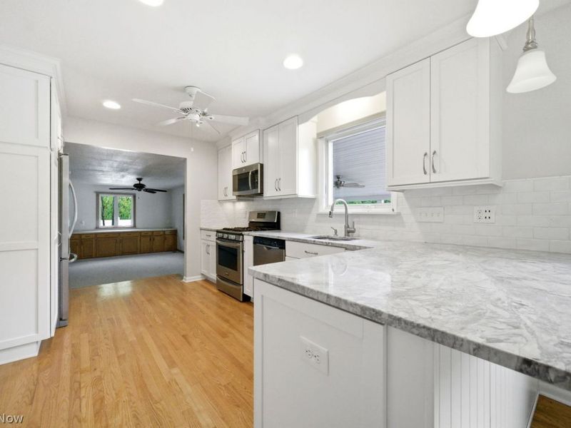5334 Sunset Oval , North Olmsted, OH 44070 Photo 18