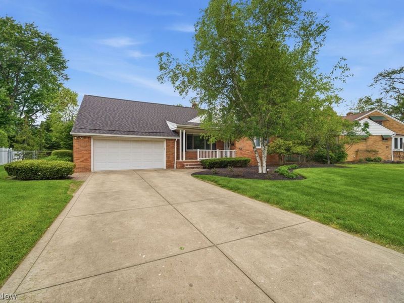5334 Sunset Oval , North Olmsted, OH 44070 Photo 2
