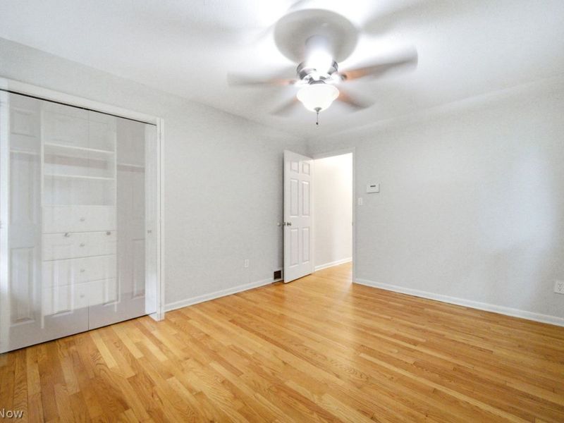 5334 Sunset Oval , North Olmsted, OH 44070 Photo 32