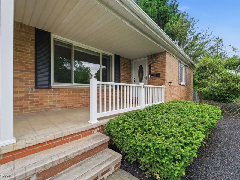 5334 Sunset Oval , North Olmsted, OH 44070 Photo 5